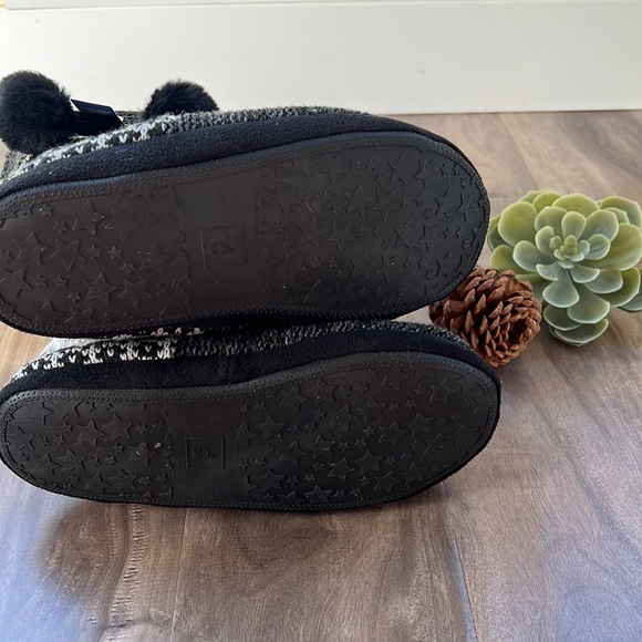 ARDENE knit grey bootie slipper - NEW - size 7/8 - Picture 5 of 5